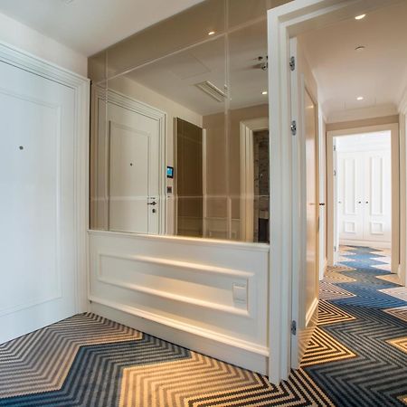 Boutique Hotel La Roche Tivat Exterior photo