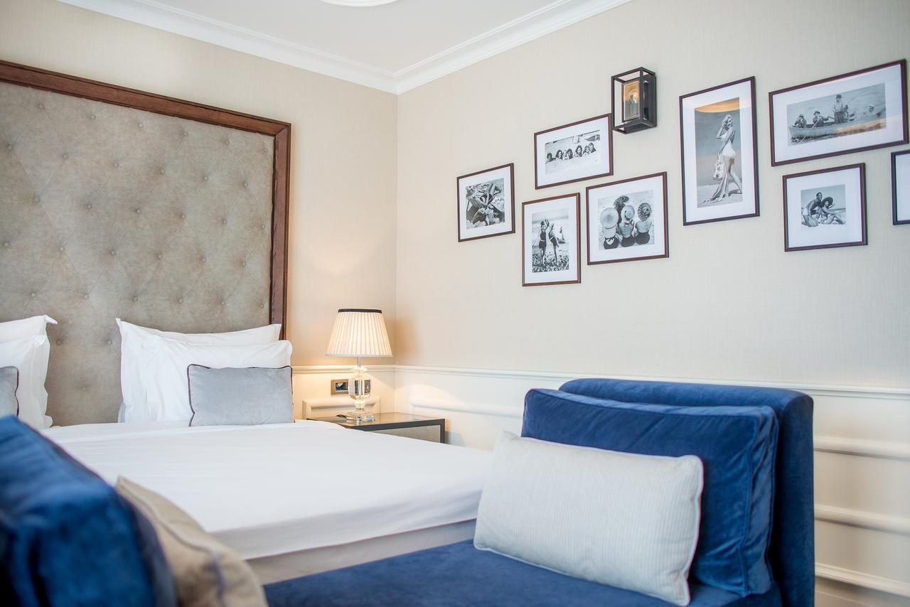 Boutique Hotel La Roche Tivat Exterior photo