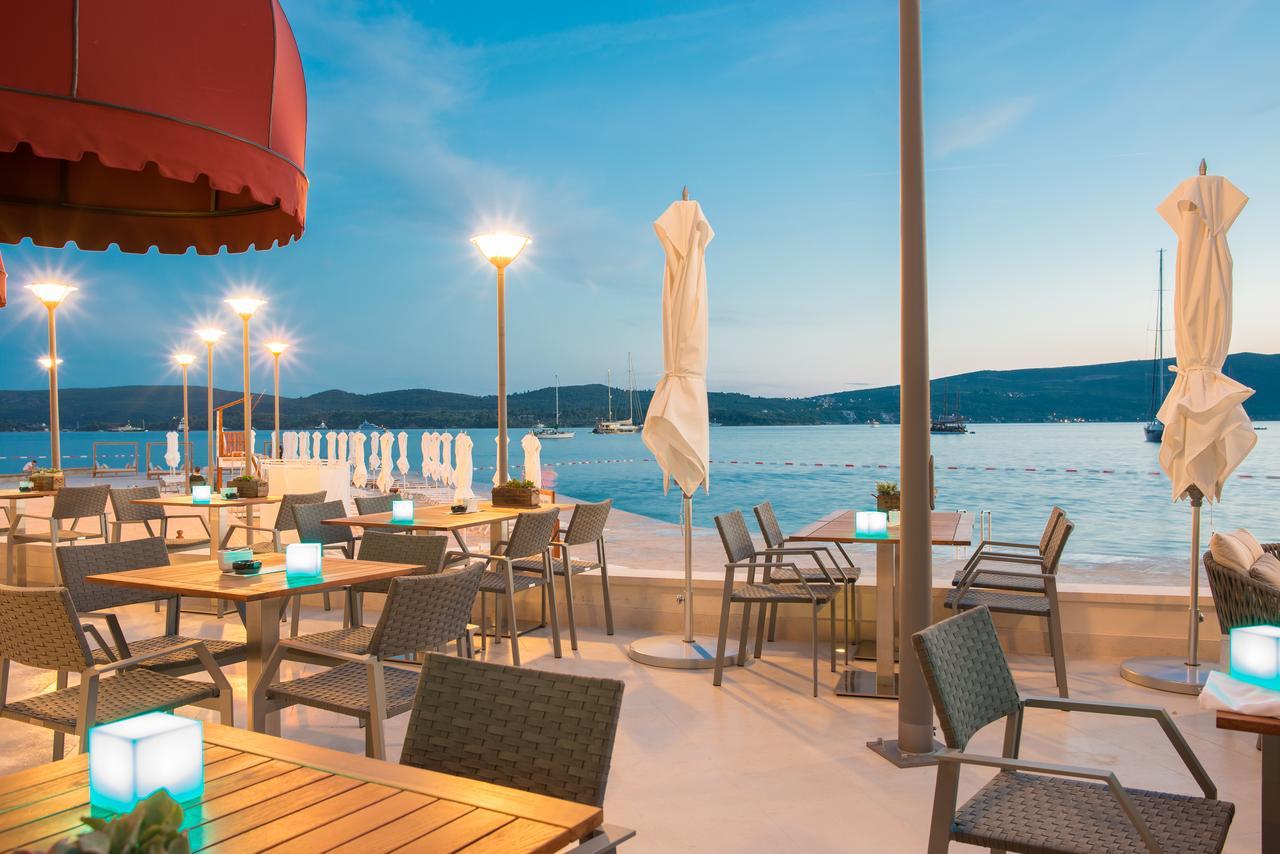 Boutique Hotel La Roche Tivat Exterior photo