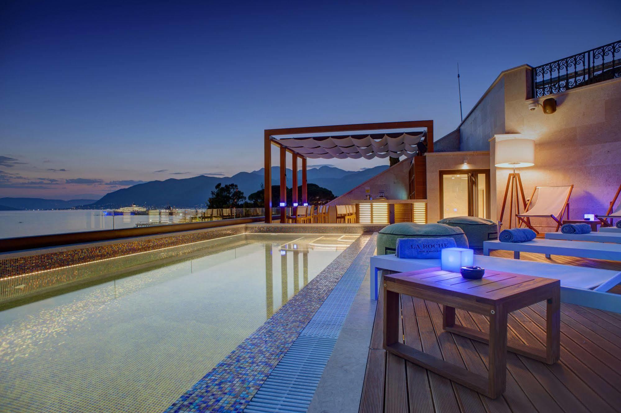 Boutique Hotel La Roche Tivat Exterior photo