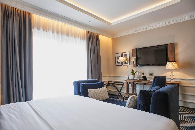 Boutique Hotel La Roche Tivat Exterior photo